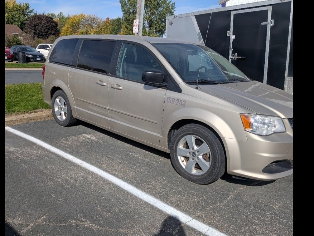 *OFFSITE* 2012 DODGE CARAVAN (TAN) *LOCATED GOODHUE, MN