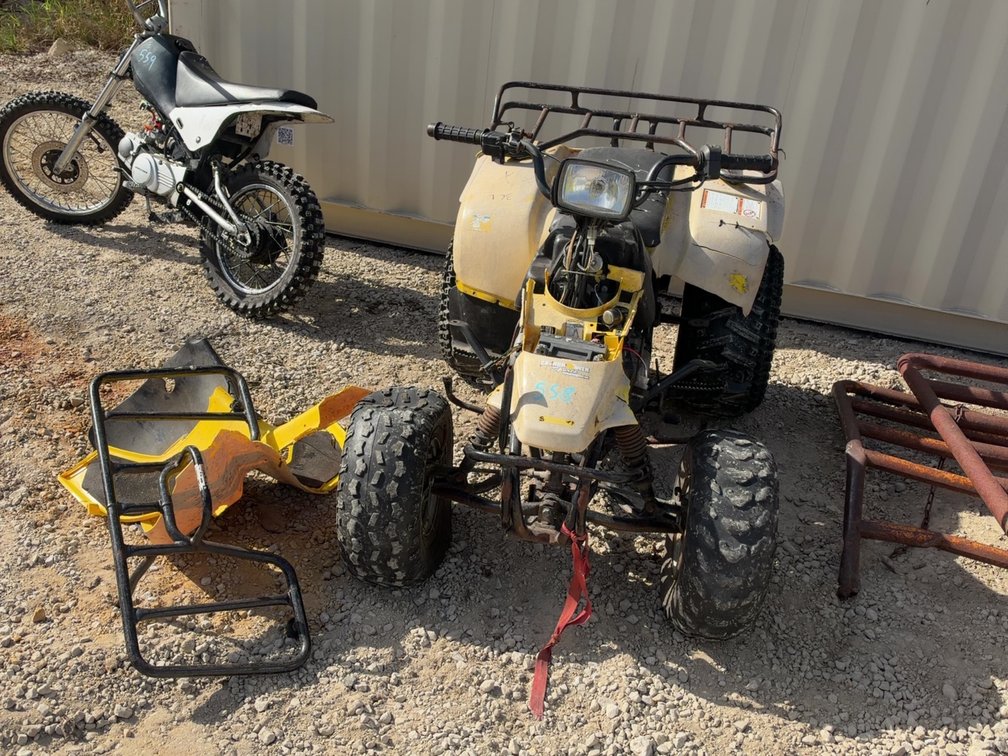 SUZUKI 4-WHEELER- NO REGISTRATION