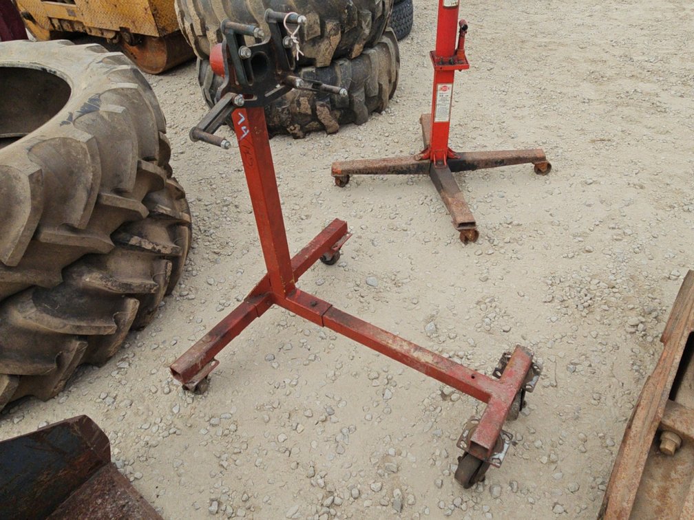 ENGINE STAND W/ LIGHT