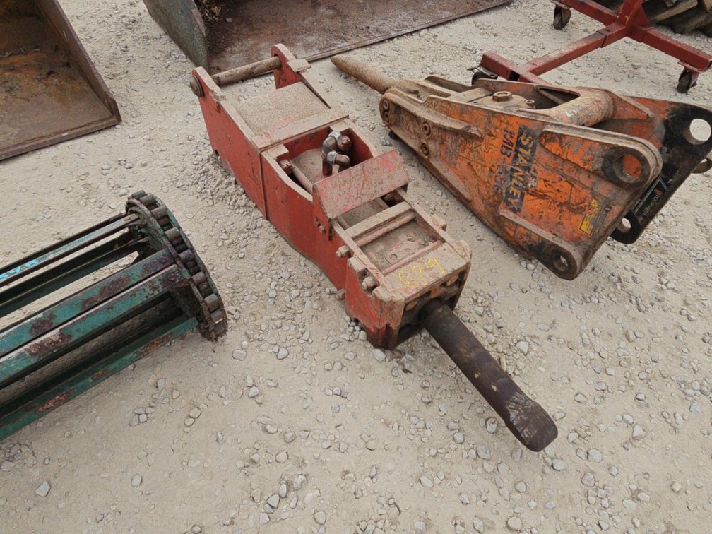 EXCAVATOR JACK HAMMER 43mm PIN SIZE