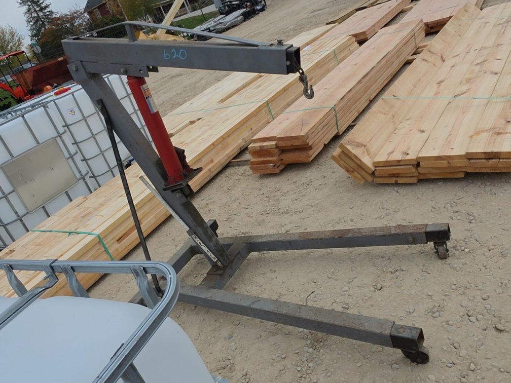 CHERRY PICKER W/ 8 TON CYLINDER