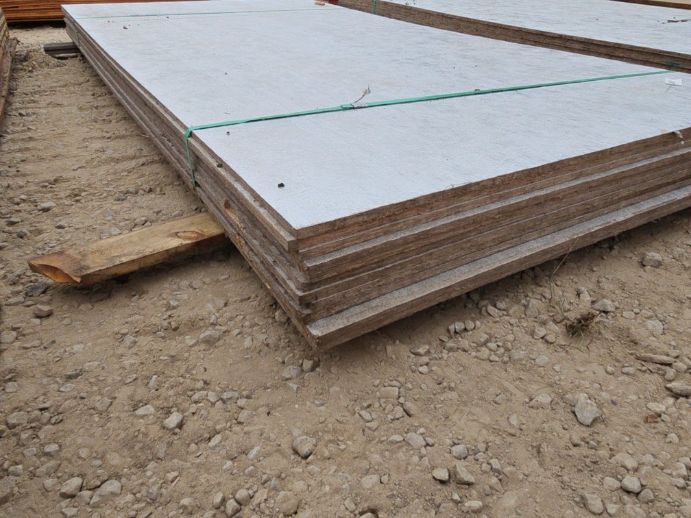 (10) 4' X 8' FOIL TOP PLYWOOD
