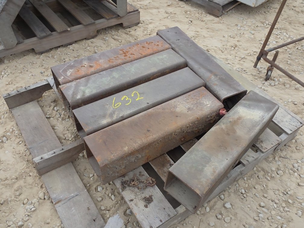 (6) 6"X6"X25" SQUARE TUBING (STEEL)