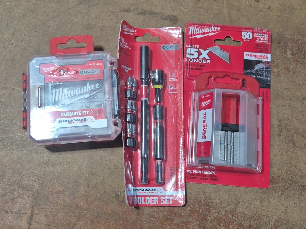NEW MILWAUKEE BITS, BLADES ETC ,  SEE PICS