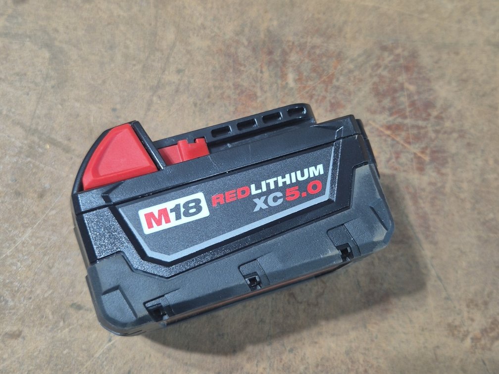 NEW MILWAUKEE M18 RED LITHIUM XC 5.0