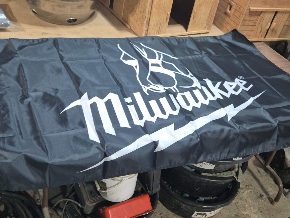 3'X5' MILWAUKEE FLAG