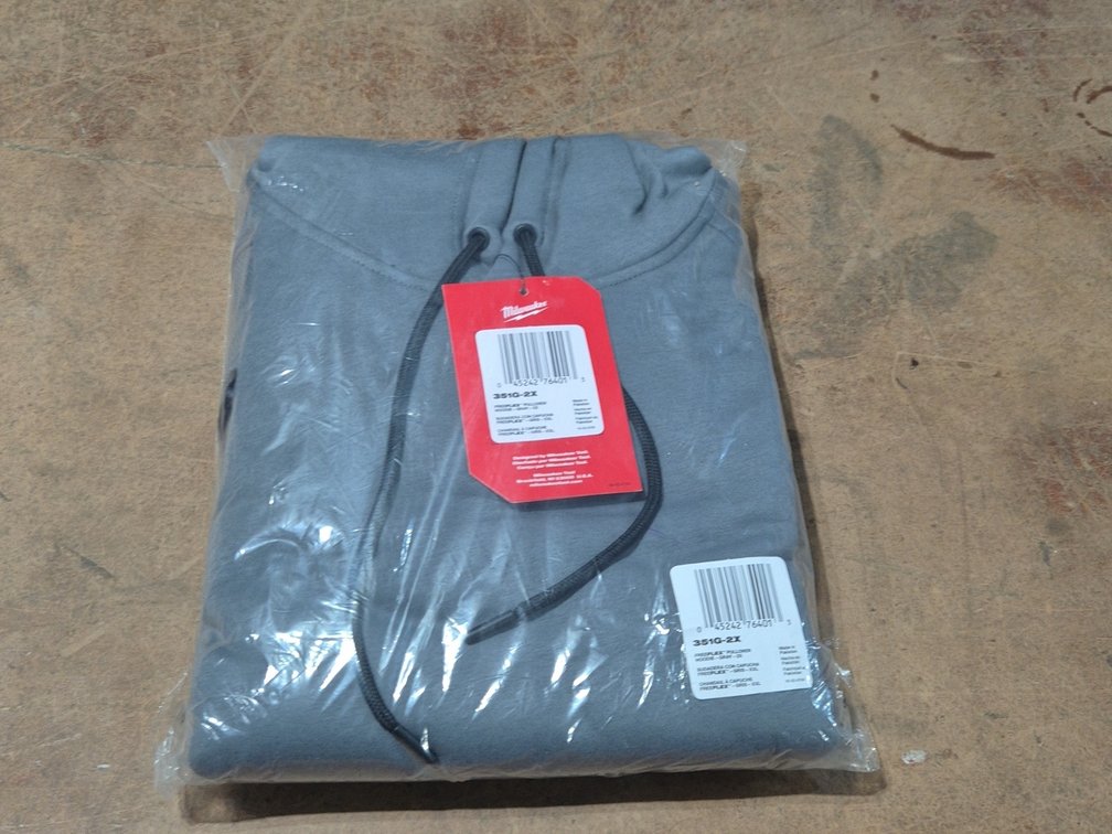 NEW MILWAUKEE 2XL SWEATSHIRT