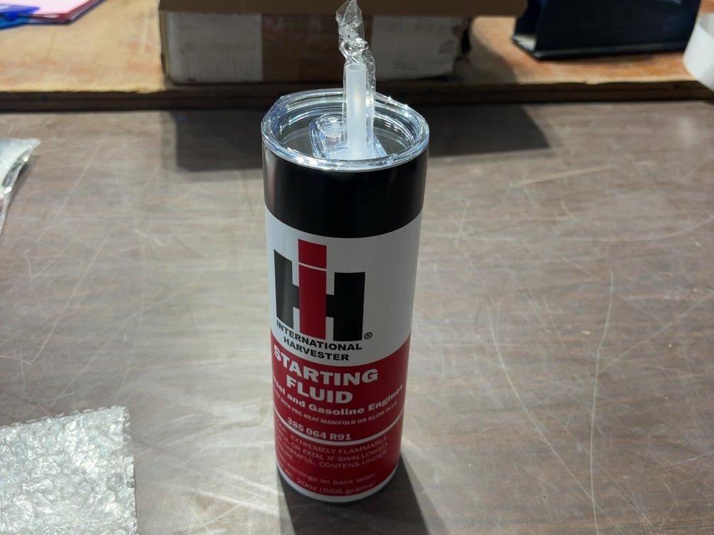NEW 20 OZ IH CUP W/ STRAW