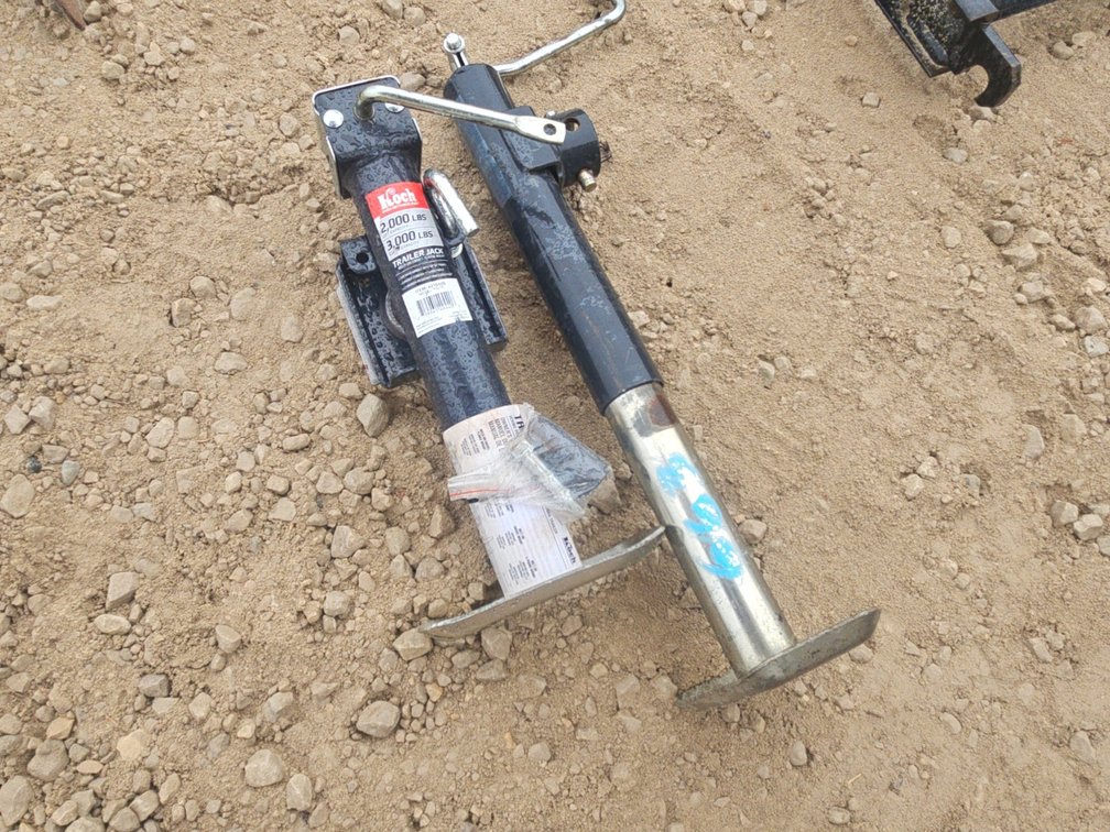 (2) TRAILER JACKS