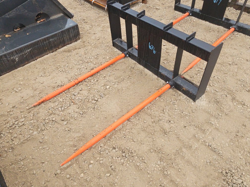 NEW PABREAK SKIDLOADER 2 TINE BALE SPEAR