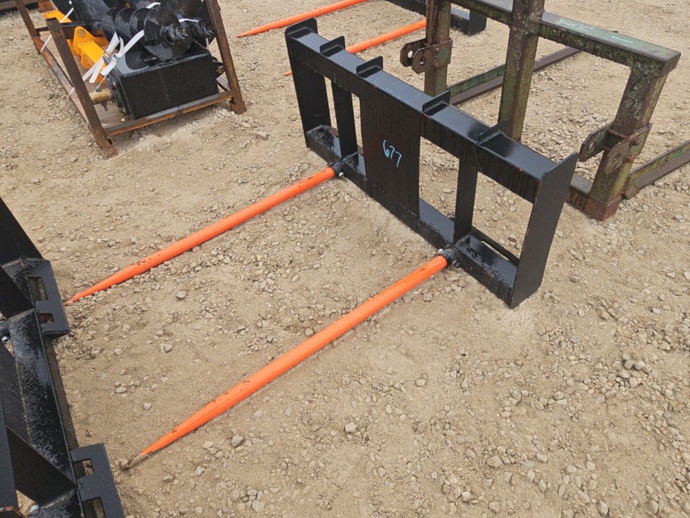 NEW PABREAK SKIDLOADER 2 TINE BALE SPEAR