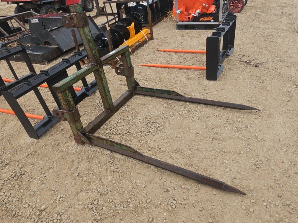 3PT BALE SPEAR