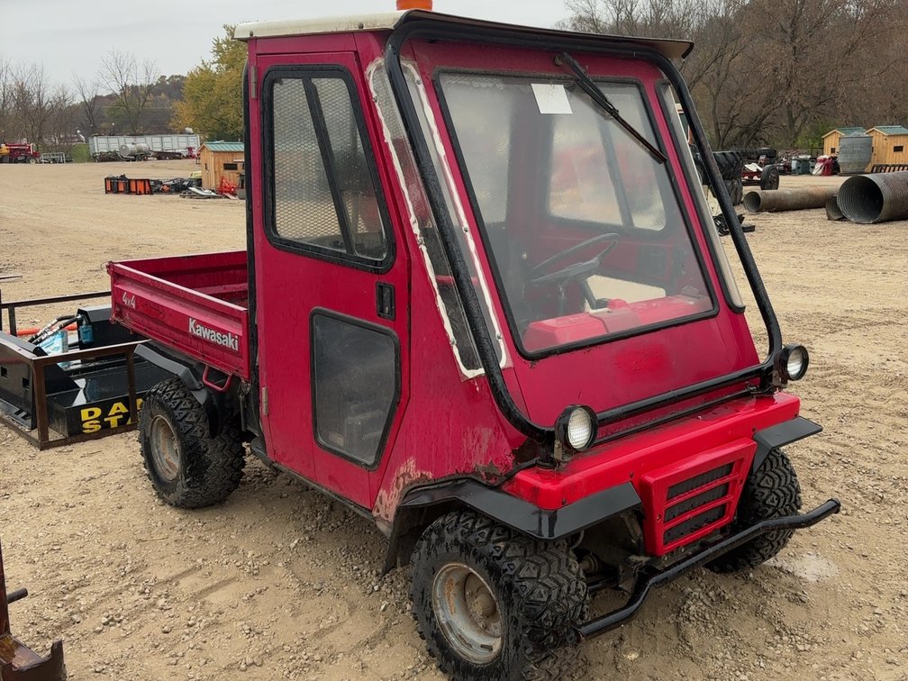 KAWASKI 4X4 SIDE BY SIDE- NO REGISTRATION