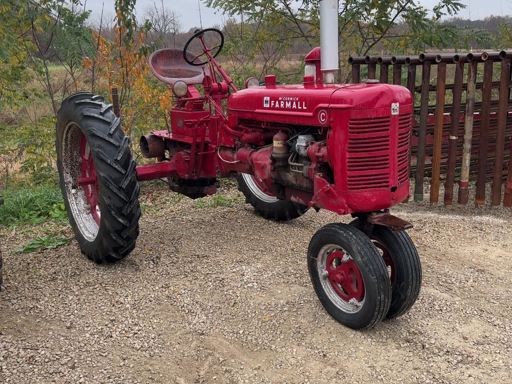 FARMALL C TRACTOR