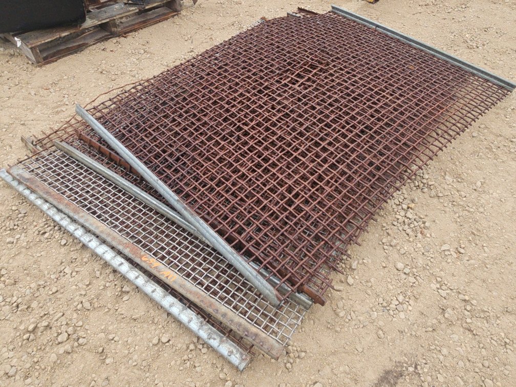 4'X69" STEEL MESH PANELS