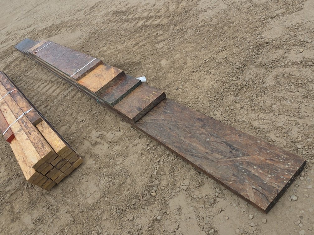 ASSORTED LSL LUMBER - 2 X 14" SEE PHOTO FOR DESCRIPTION