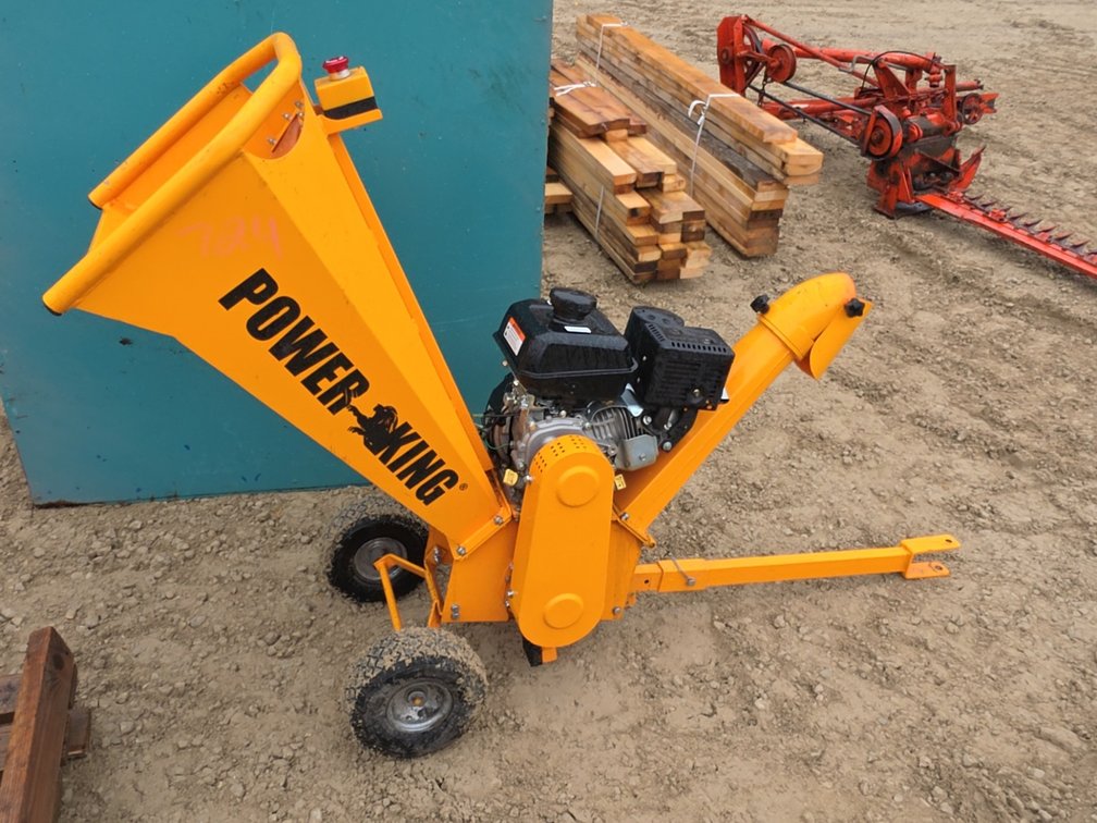 POWER KING WOODCHIPPER- RUNS PER SELLER