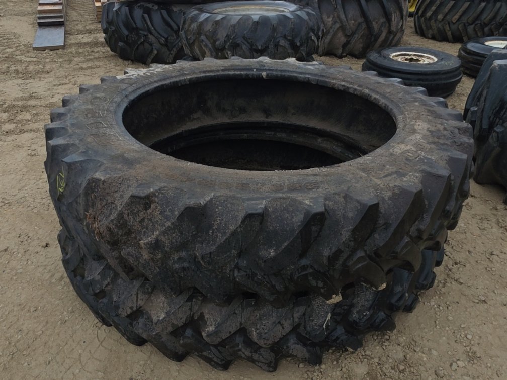 PAIR 380/90R46 TIRES