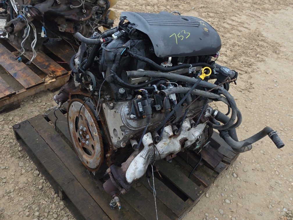 06 5.3 ENGINE - APPROX 180K MILES