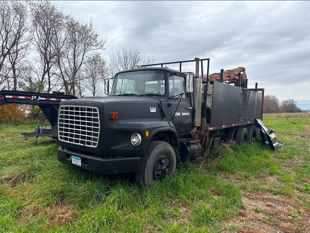 *OFFSITE* 1975 LTS9000 FORD TREE SERVICE TRUCK *LOCATED BLOOMING PRAIRIE, MN