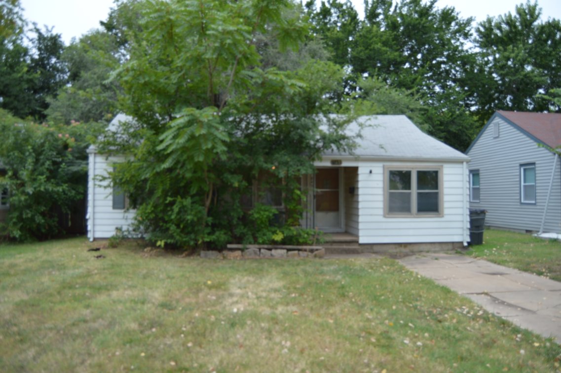 Image for 843 S Crestway, Wichita