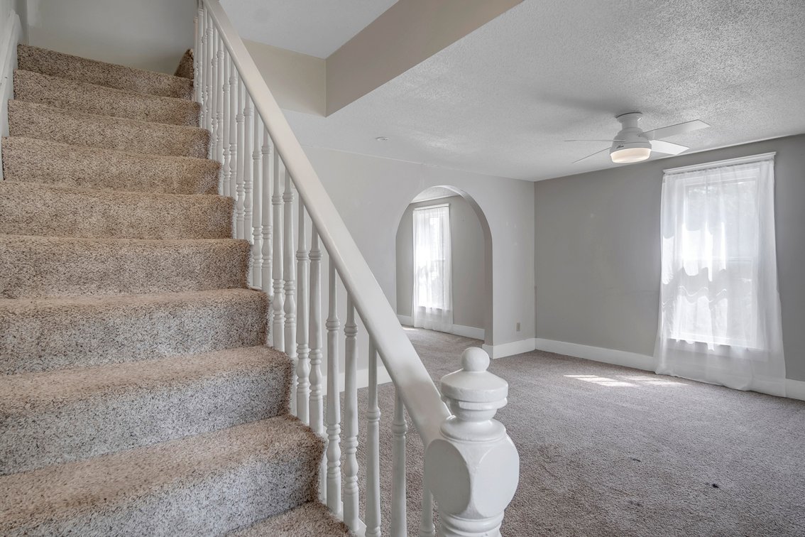 Image for 304 W 12th, Newton