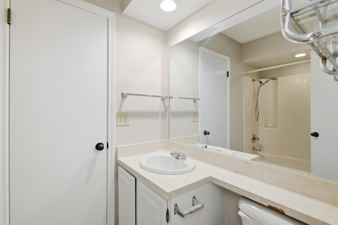 Image for 1717 S Cypress #122