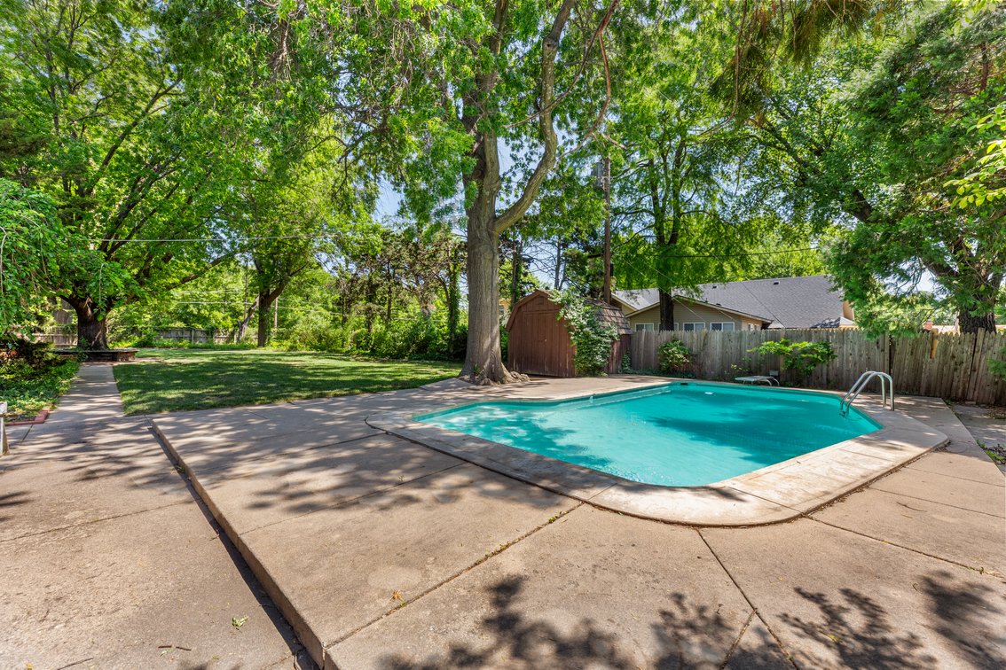 Image for 1314 N Willow Ln