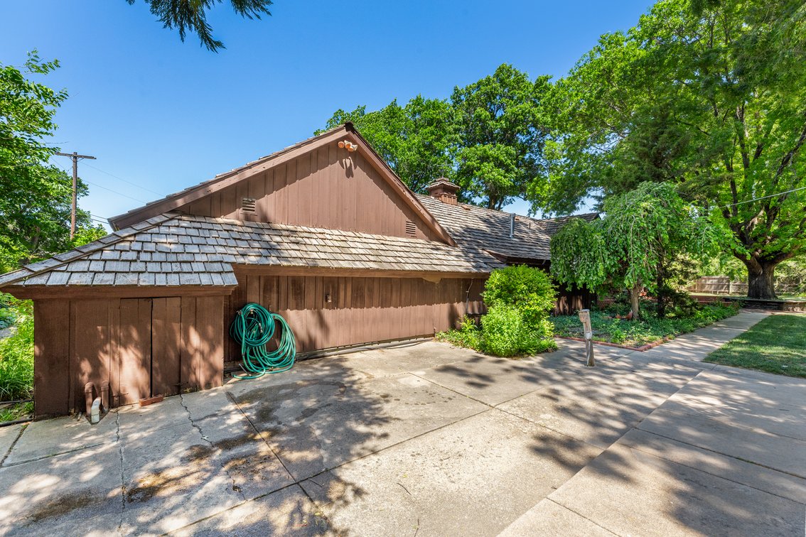 Image for 1314 N Willow Ln