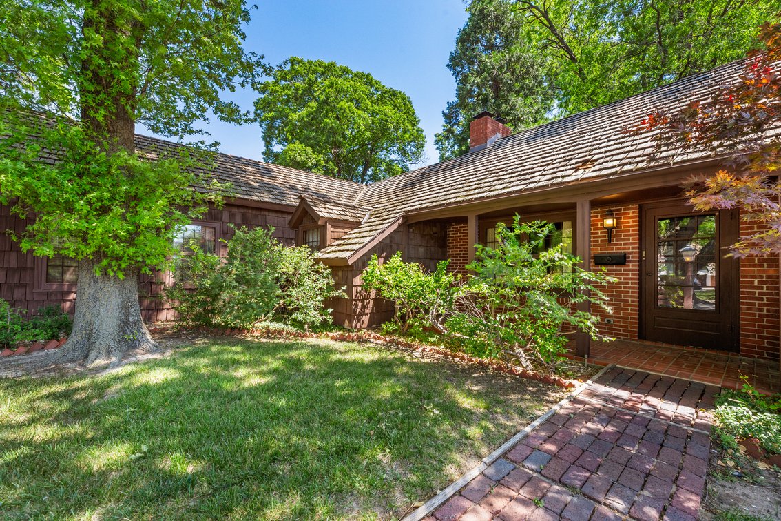 Image for 1314 N Willow Ln