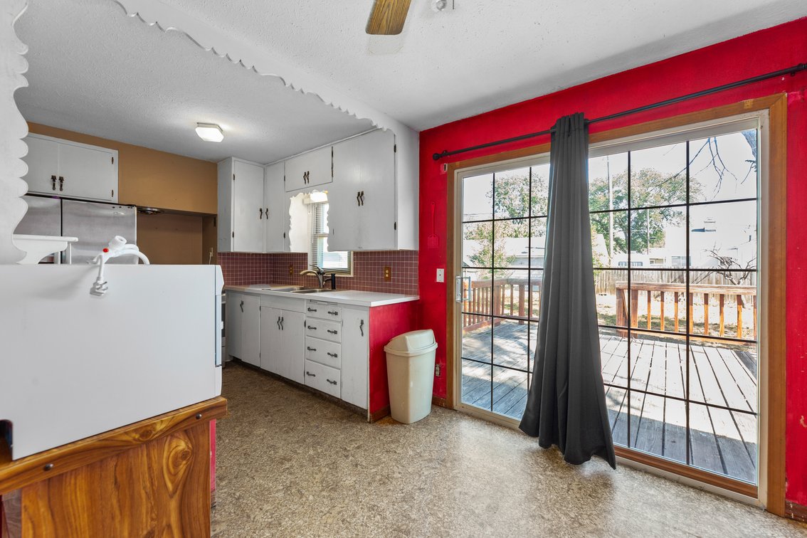 Image for 202 W 25th Ave, Hutchinson