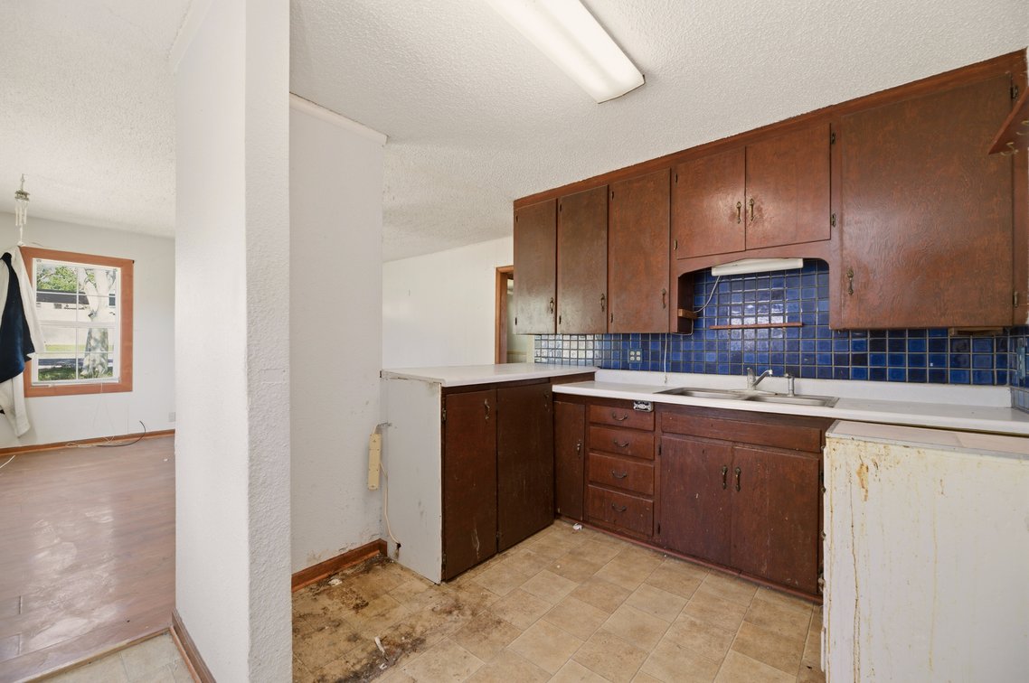 Image for 1540 N Andover Rd