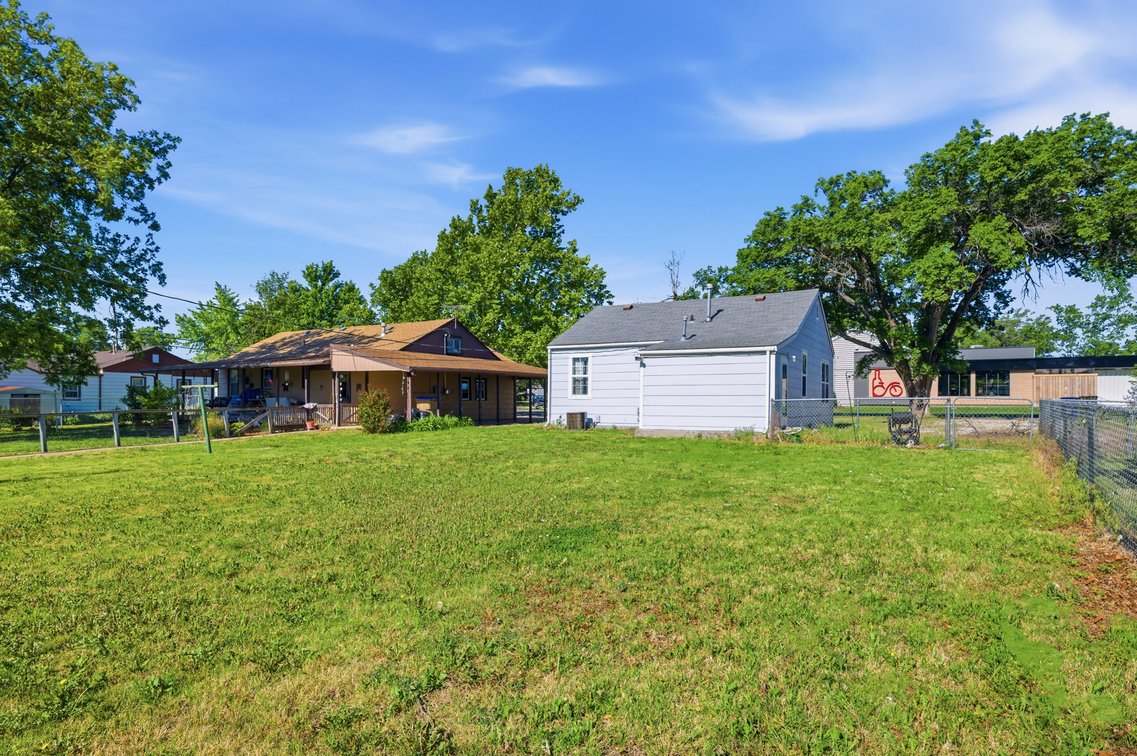 Image for 1536 N Andover Rd