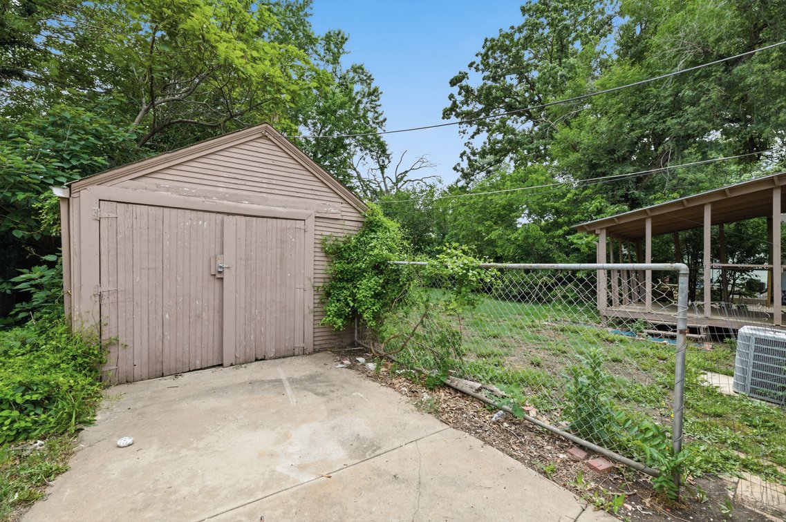 Image for 1527 N Woodland Ave