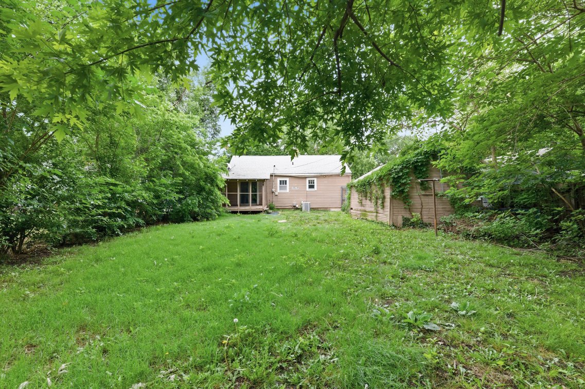 Image for 1527 N Woodland Ave
