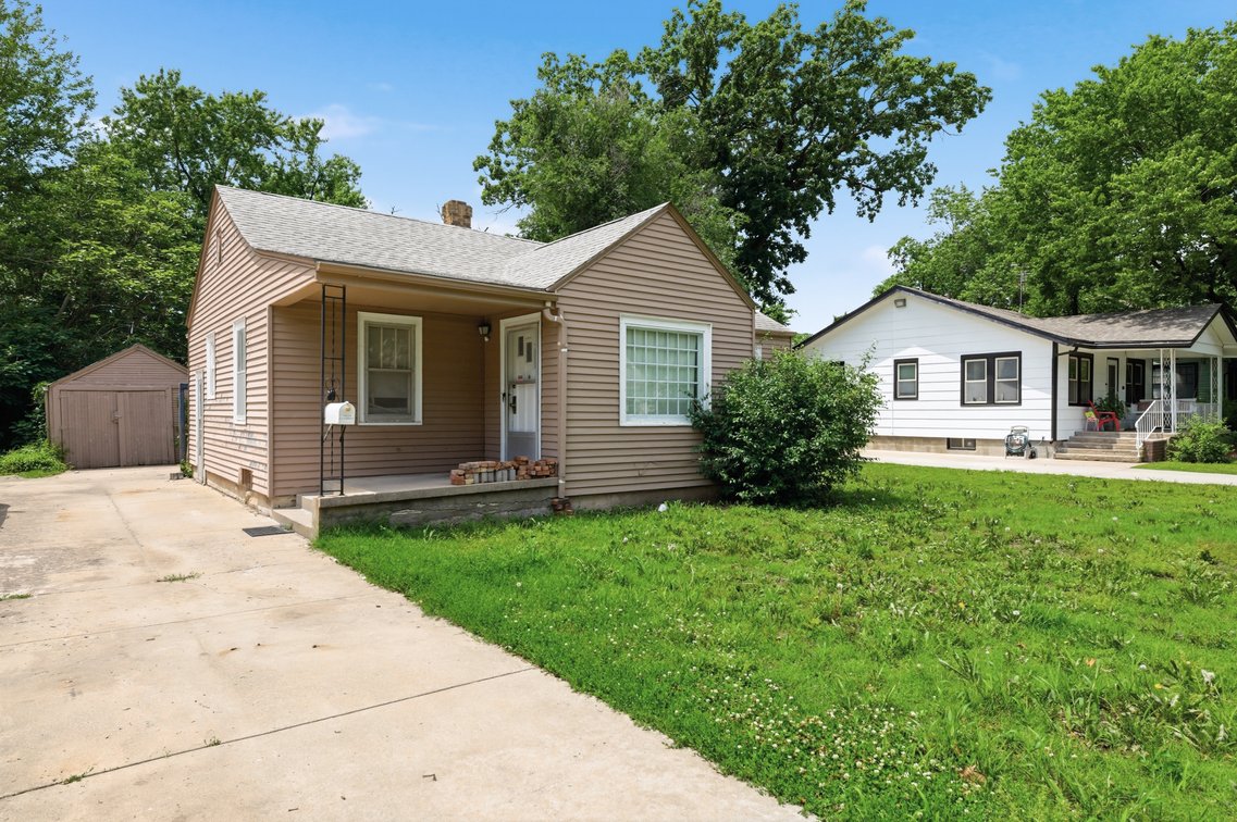 Image for 1527 N Woodland Ave
