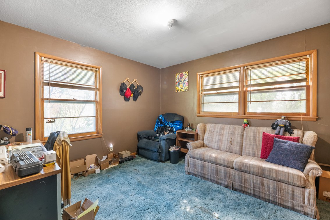 Image for 3532 S Seneca