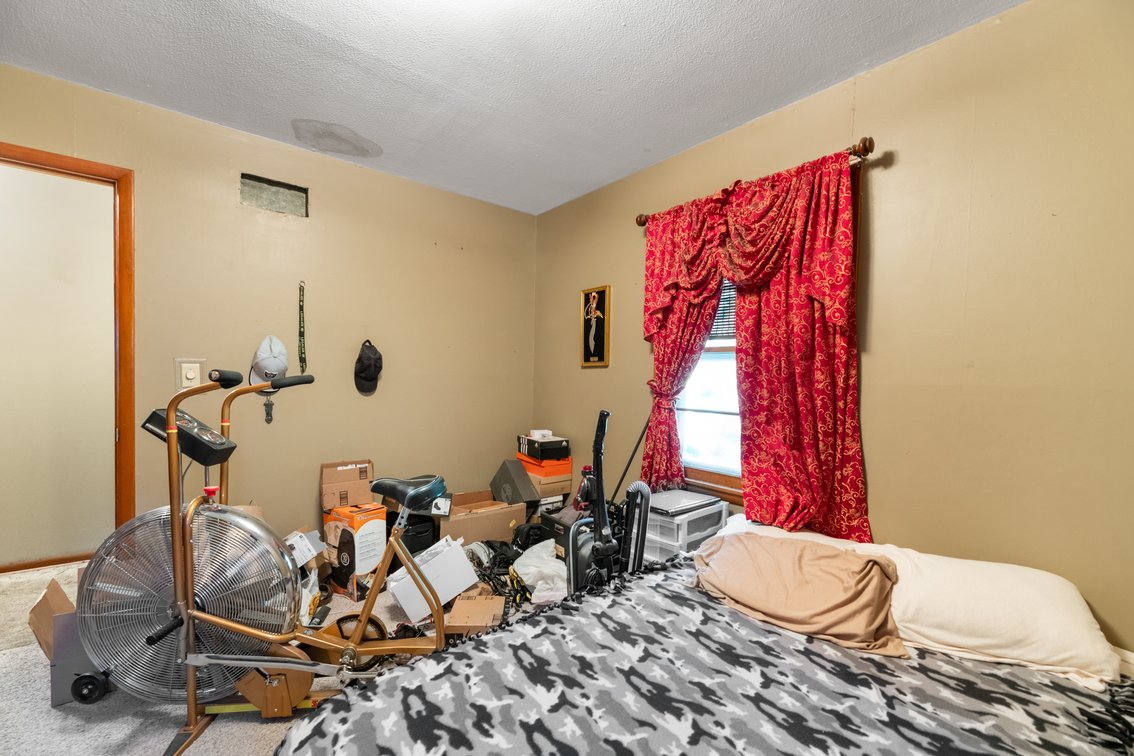 Image for 3532 S Seneca