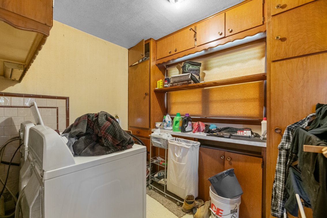 Image for 3532 S Seneca