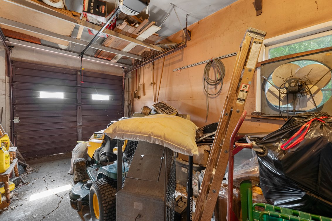 Image for 3532 S Seneca