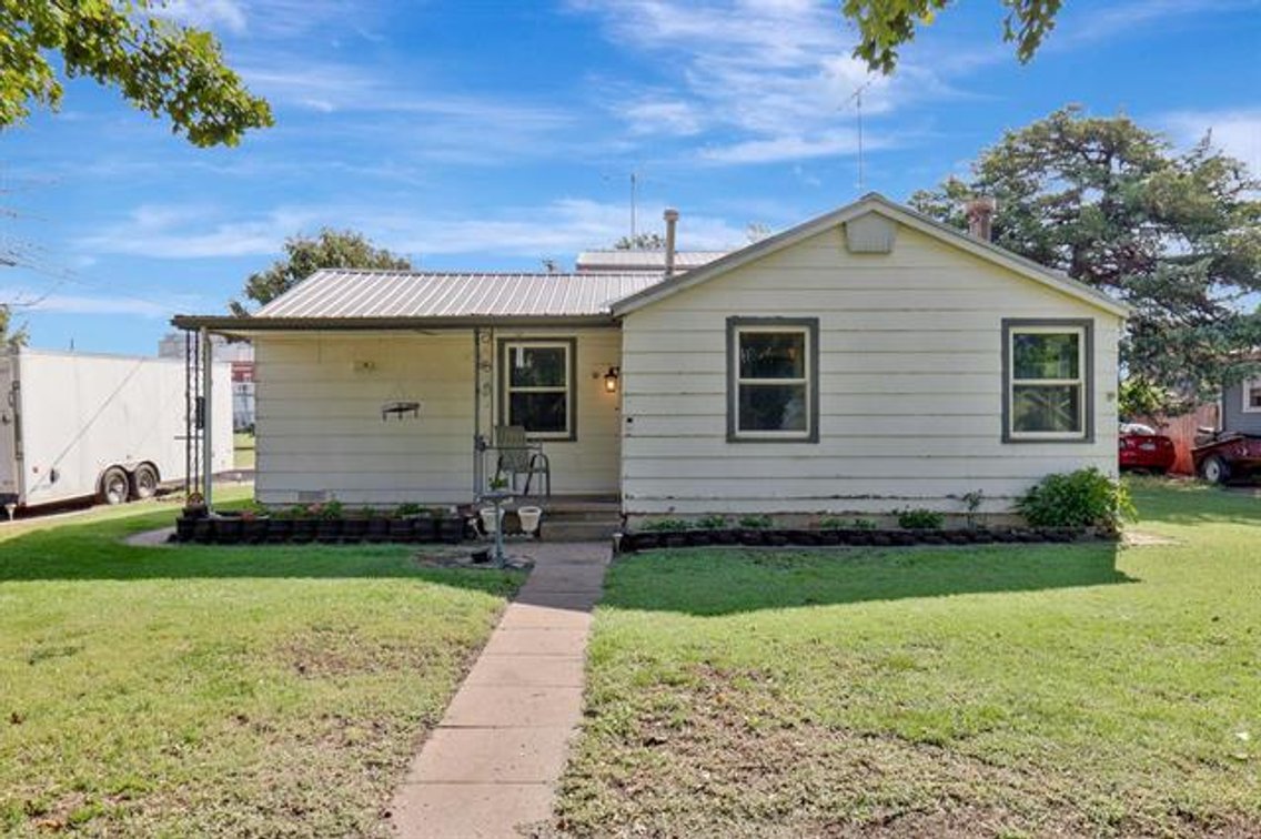 Image for 124 S Collingwood