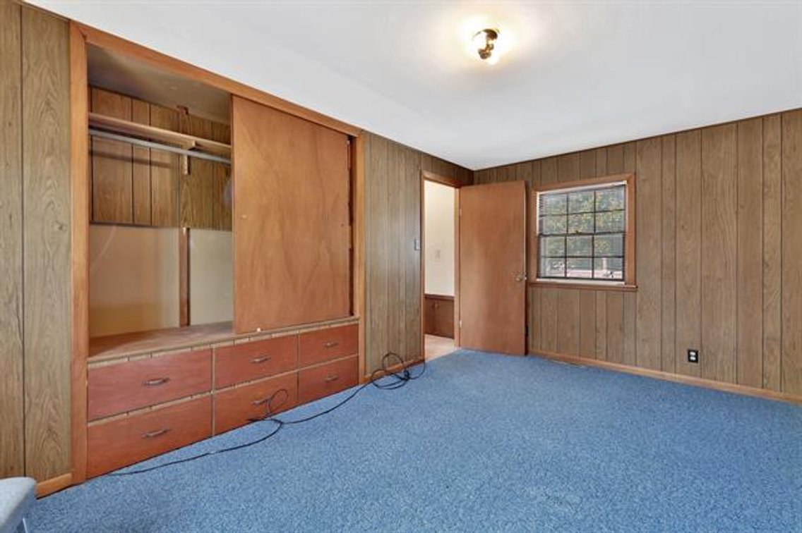 Image for 124 S Collingwood