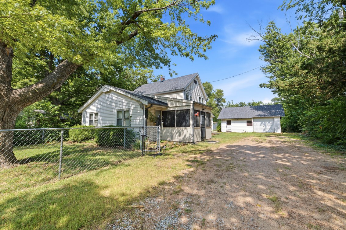 Image for 1128 N Custer Ave