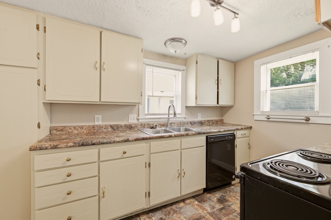 Image for 1128 N Custer Ave