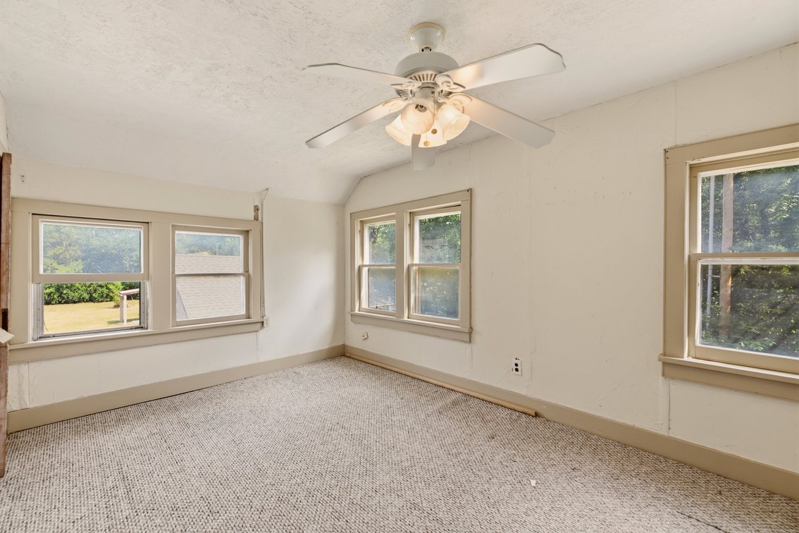 Image for 1128 N Custer Ave
