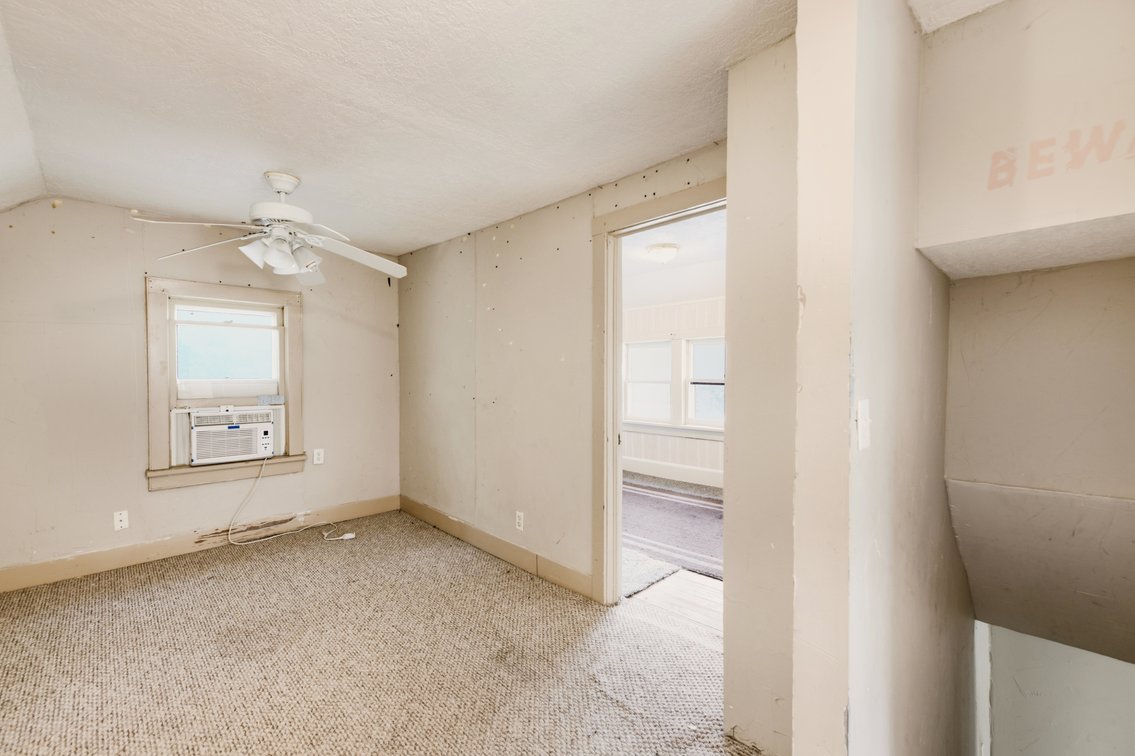 Image for 1128 N Custer Ave