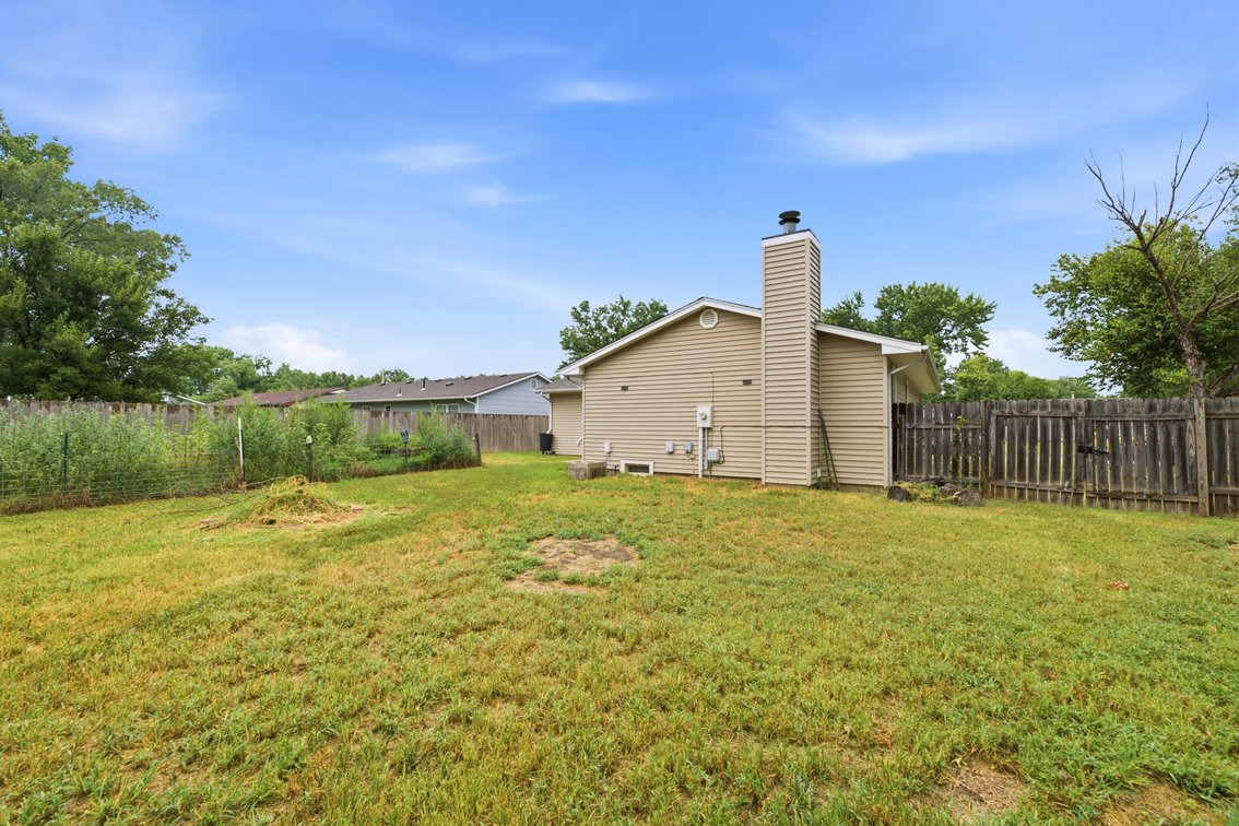 Image for 725 W Lockwood