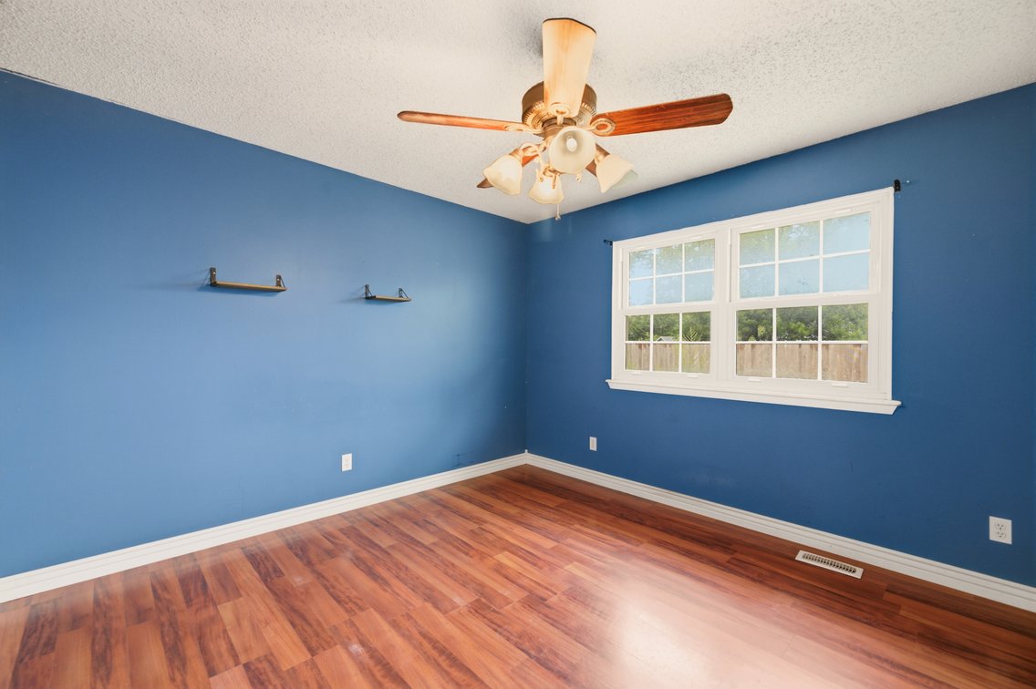 Image for 725 W Lockwood
