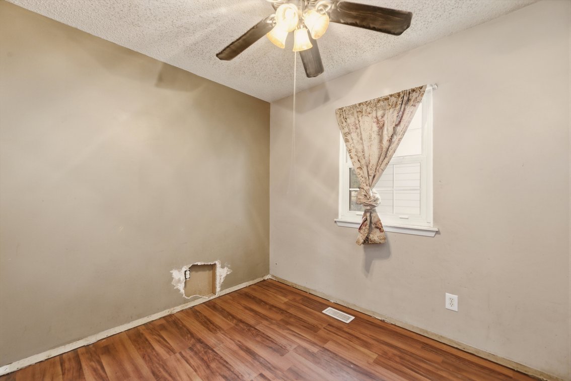 Image for 725 W Lockwood