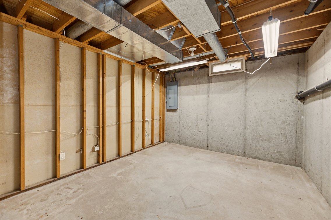 Image for 725 W Lockwood